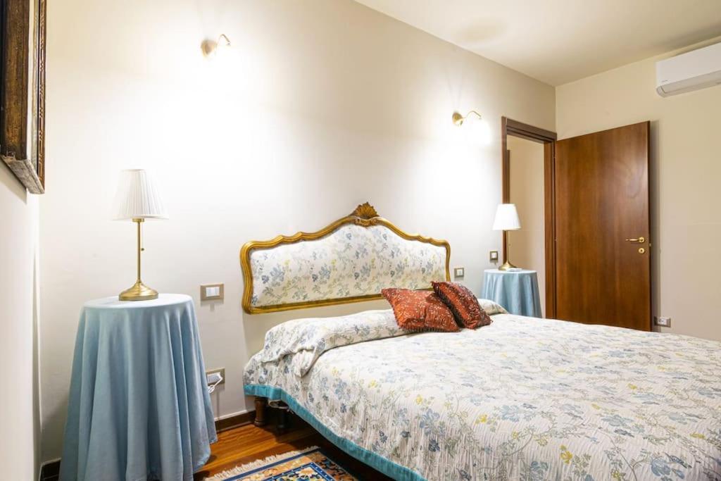 Residence Alma - Rialto Bridge Venesia Bagian luar foto